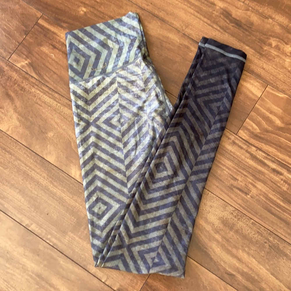 NWOT Niyama Sol leggings